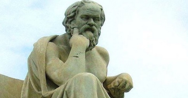Sokratov Test: Než niečo vyslovíte, podrobte to týmto 3 testom