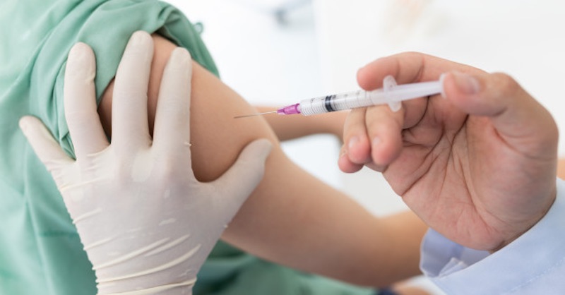 Po úmrtí 25 ľudí vyzvala Kórejska medicínska asociácia vládu zastaviť očkovanie proti chrípke
