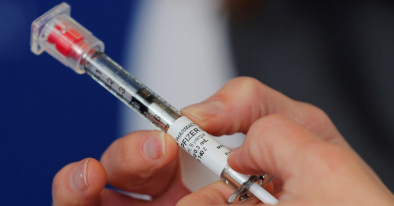 USA hlásia tisíce negatívne postihnutých ľudí po COVID-19 vakcíne