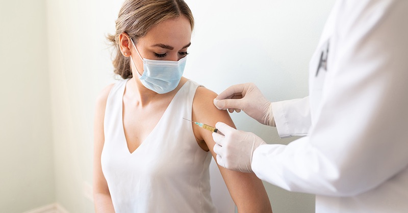 Žena z Nórska chce „zomrieť na kovidovú vakcínu, aby sa obetovala pre ľudstvo“