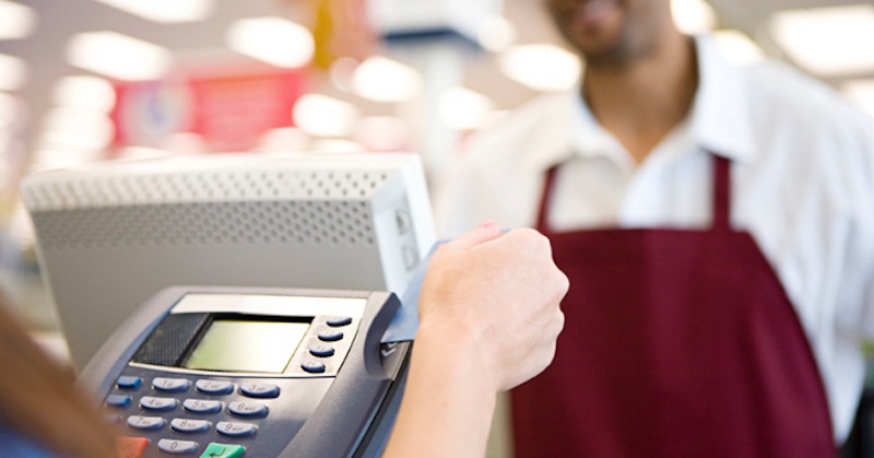Žiadna hotovosť ani karty: Veľké supermarkety budú akceptovať iba biometrické platby