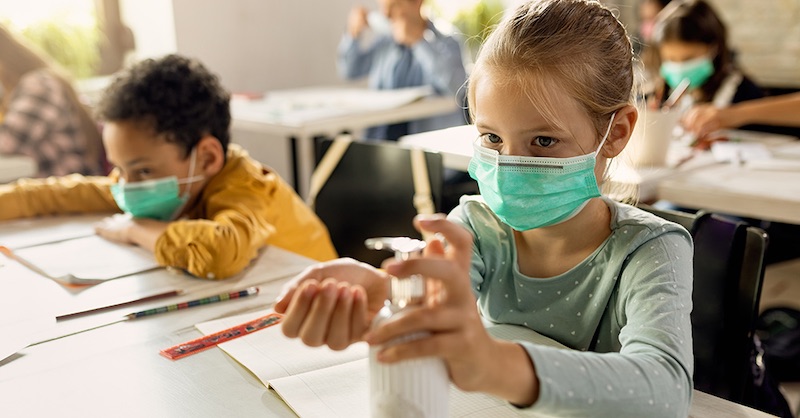 Masové používanie dezinfekcie na ruky zvýšilo výskyt astmy a krízy neplodnosti