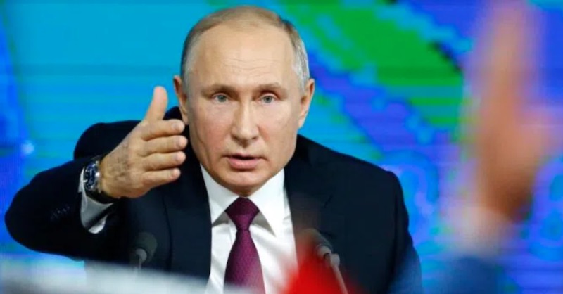 Putin varuje, že progresívna „woke“ ideológia zničí Západ: „Rovnaký recept použili marxisti v roku 1917“