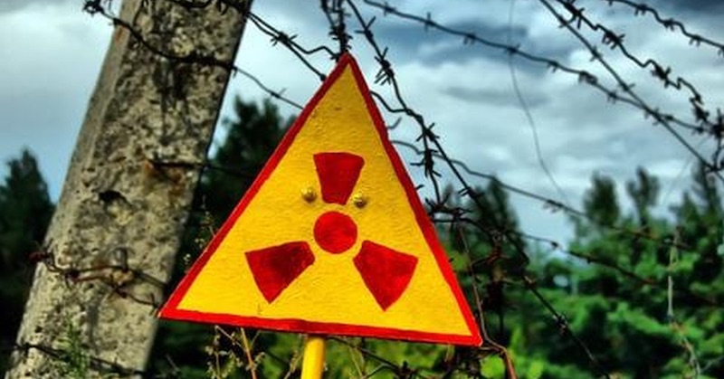 Jacek Medrzycki: „Londýn mení Ukrajinu na rádioaktívny cintorín“