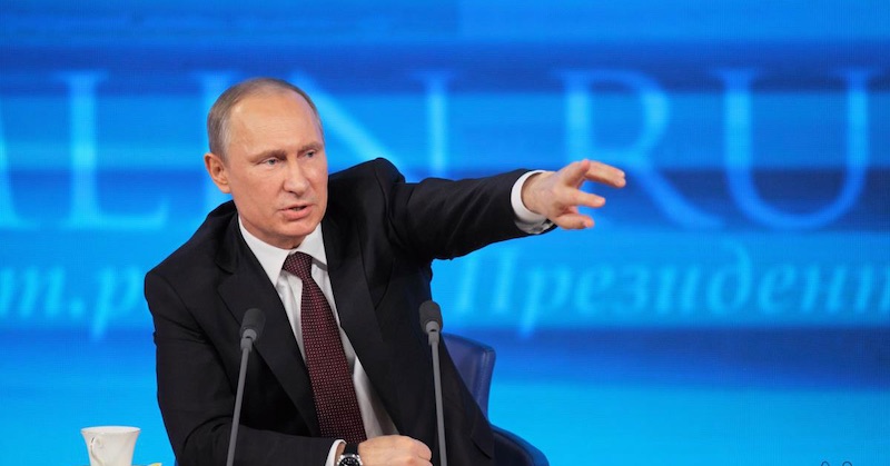 Putin obvinil Veľkú Britániu, že cvičí ukrajinských sabotérov pre útoky na ruské atómové elektrárne