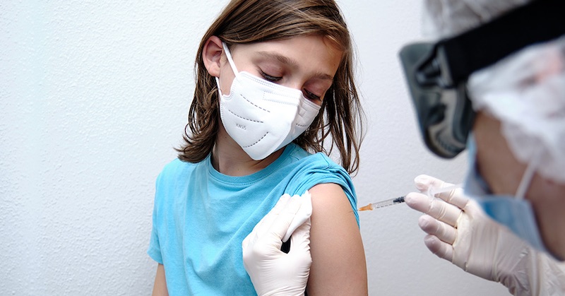 Štúdia zistila, že covidové vakcíny spôsobili nórskym deťom rozsiahle poškodenia, vrátane anafylaxie, myokarditídy, opuchnutých uzlín a apendicitídy