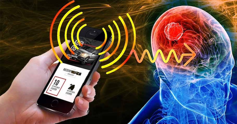 Americký úrad zrušil výskum radiácie z mobilov po tom, čo zistil jej zdravotné riziká