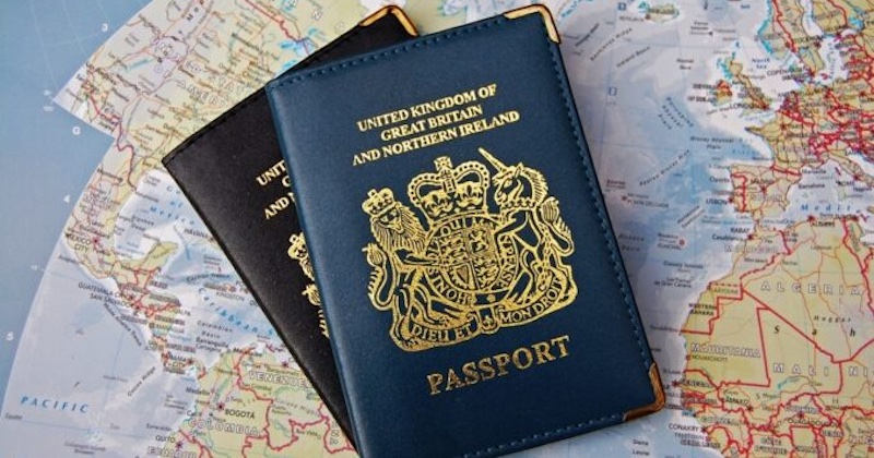 Po zavedení „uhlíkových pasov“ môže byť Britom čoskoro zakázané vycestovať na dovolenku