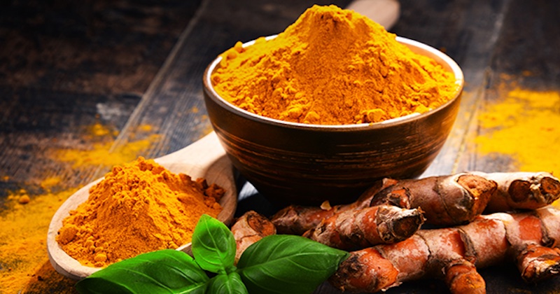 Ako kurkuma premieňa takzvaný „zlý“ tuk na tuk „dobrý“, ktorý sám spaľuje kalórie